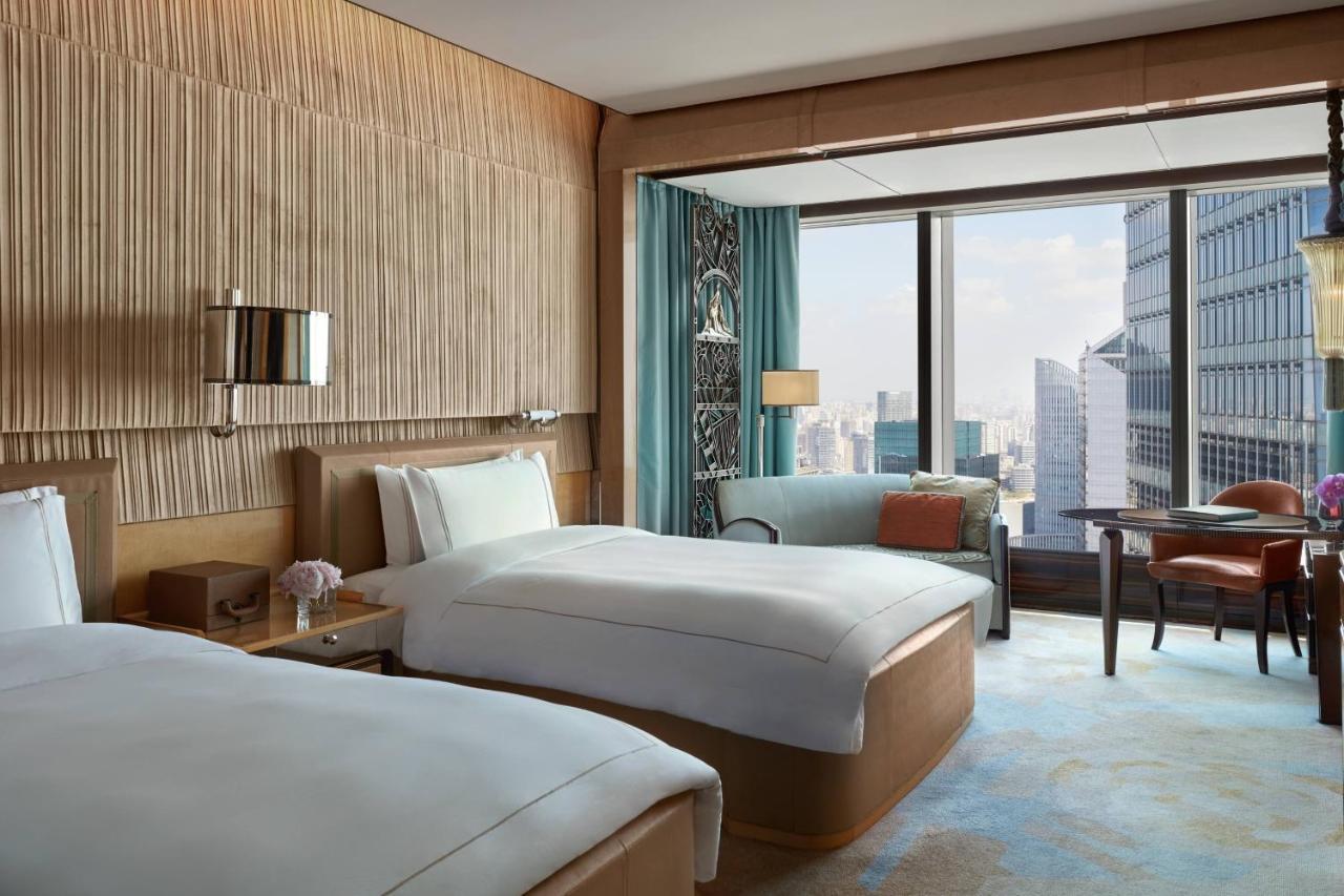 The Ritz-Carlton Shanghai, Pudong Екстериор снимка